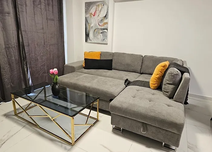 Centre Vibes Luxury 1bd ニコシア